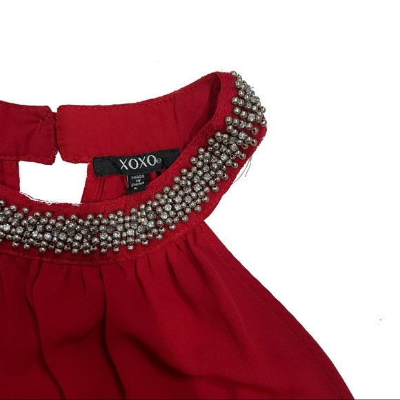 XOXO red sleeveless blouse with bead details - Picture 2 of 3